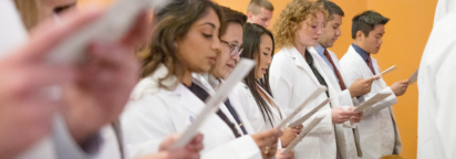 M1 students recite the Hippocratic oath at the white coat ceremony