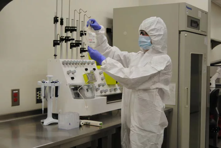 Carbone Cancer Center laboratory